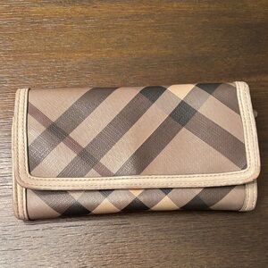 AUTHENTIC BURBERRY WALLET
